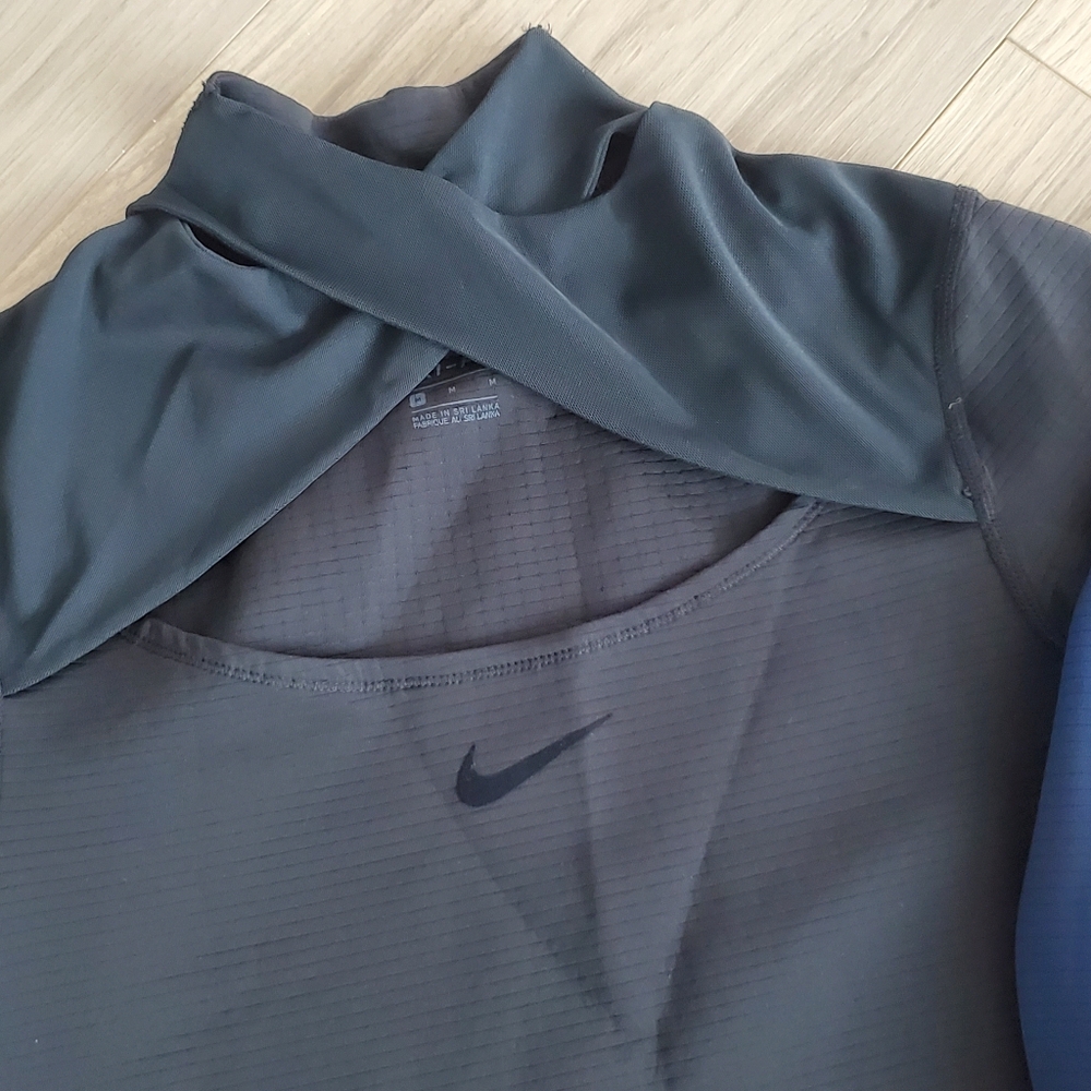 Nike Bundle! 💙🖤 - Picture 2 of 9